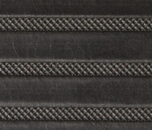 gulvbelægning lavet af læder fra alphenberg striber sort