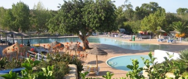 Camping bungalows Portugal pool