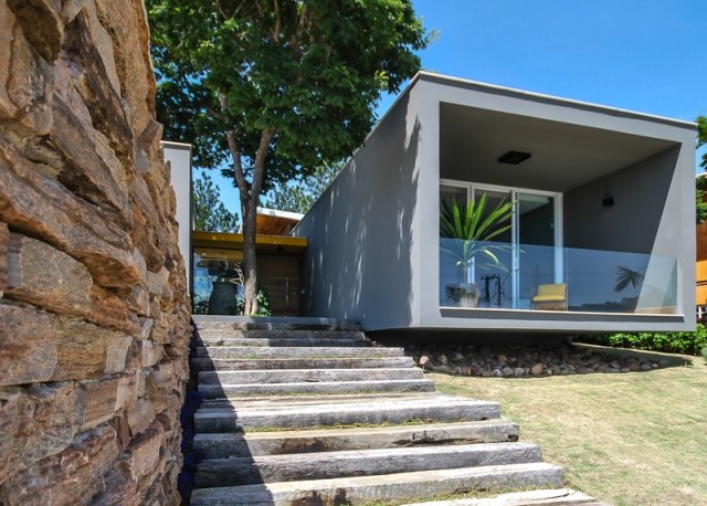 Bolig terning-glas facade-facade-privat væg-Otta-Albernaz-Arquitetura
