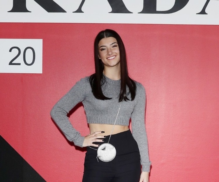 Charli D'Amelio bærer Prada under New York Fashion Week