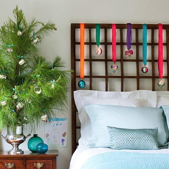 Mini juletræ-kunstige soveværelse seng sengegavl bånd farverige-advent smykker