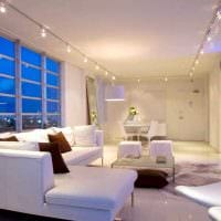 ideen om å bruke lysdesign i et lyst interiørbilde i hjemmet