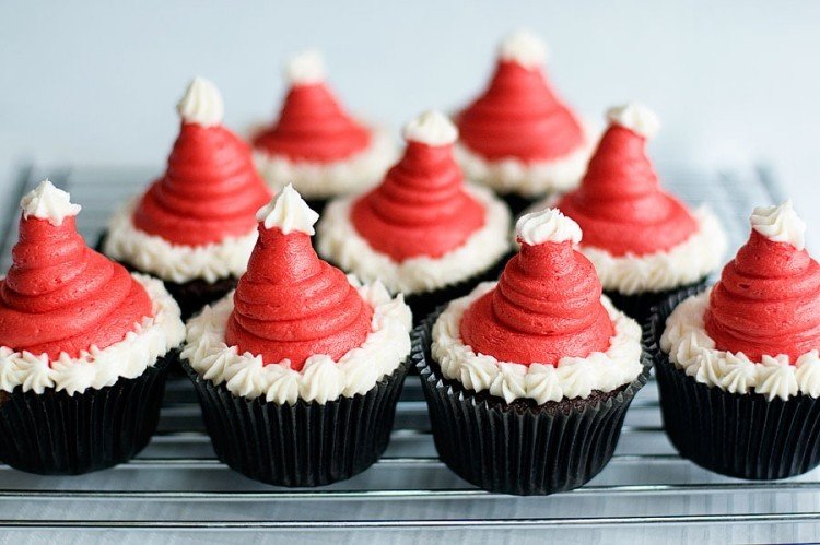 cupcakes-jul-ideer-santa-hat-rød