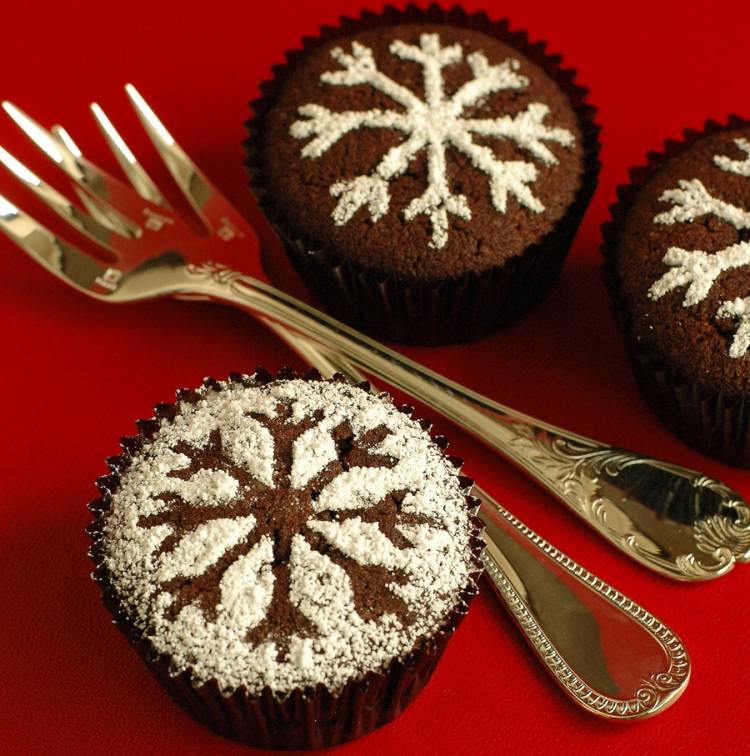 cupcakes til julideer pulveriseret sukker snefnug