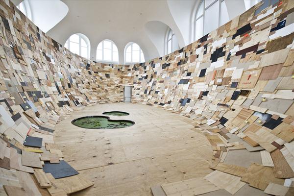 phoebe washburn kunst installation gamle stykker træ patchwork