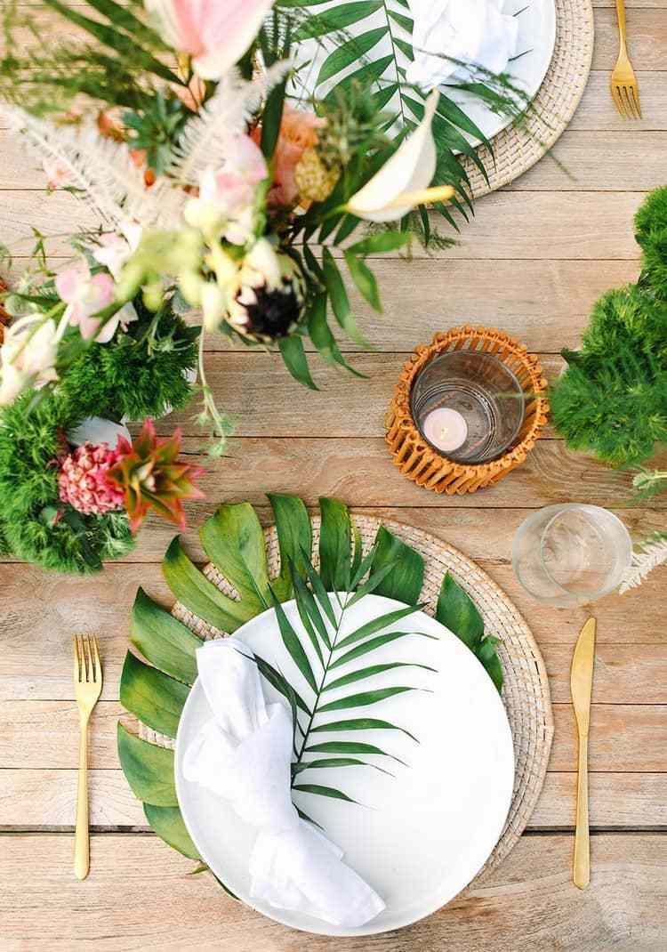 Lav din egen dekoration til en tropisk havefest om sommeren