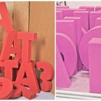 ideen om at bruge dekorative bogstaver i stil med soveværelsesbilledet