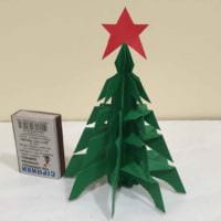opțiunea de a crea un frumos pom de Crăciun din carton de unul singur fotografie