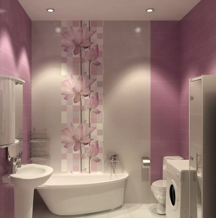Dekoratív panel kerámia csempékből a fürdőszoba belsejében