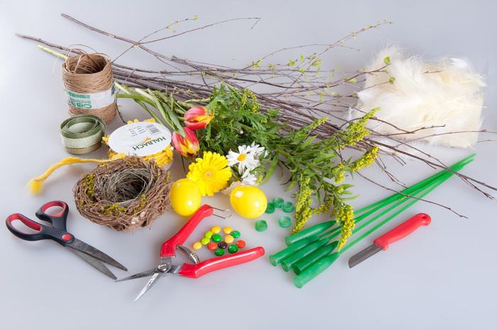 DIY υλικά στεφάνων για το Πάσχα