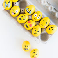 Ευτυχισμένο Πασχαλινό αυγό κοτόπουλου Emoticons