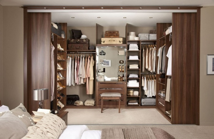 Soveværelse-med-walk-in-closet-ideer