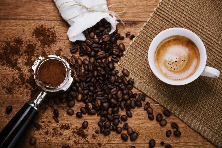 Lave kaffe lækker espressomaskine Instruktioner til maling af kaffebønner