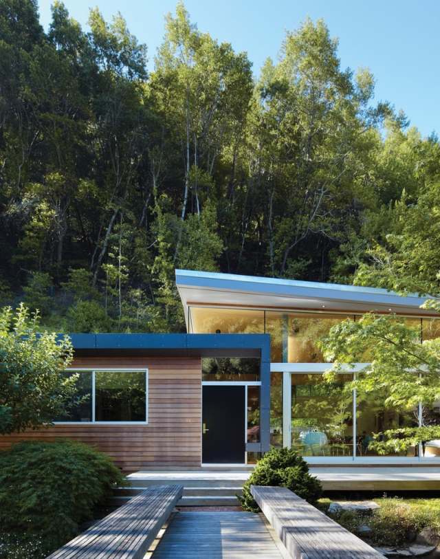 Moderne familiehus bungalow arkitektur træfacade Ross residens