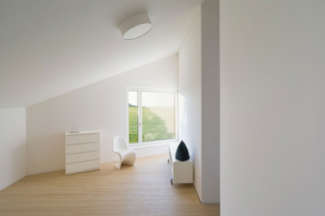 Soveværelse-minimalistisk stil-skråt loft
