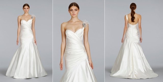 designer-brudekjoler silke-satin-hvid-asymmetrisk-broche-skulder-a-linje