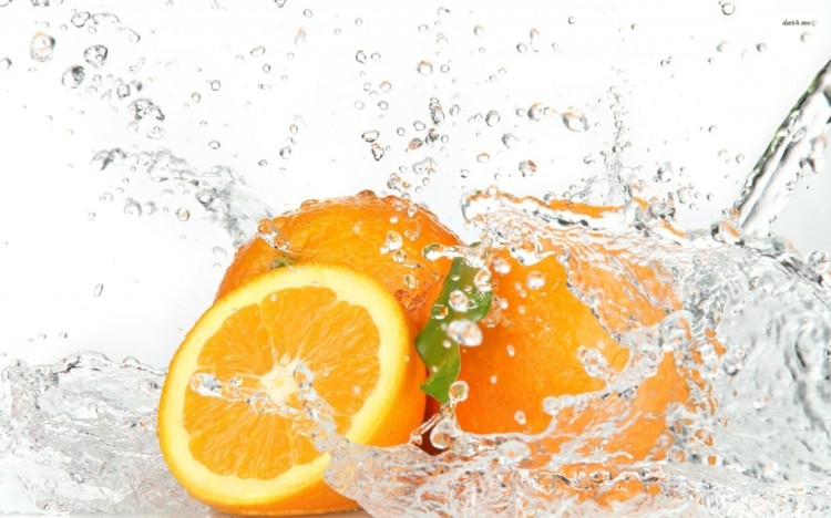 detox vand frugt-grøntsager-urter-krydderier-vask