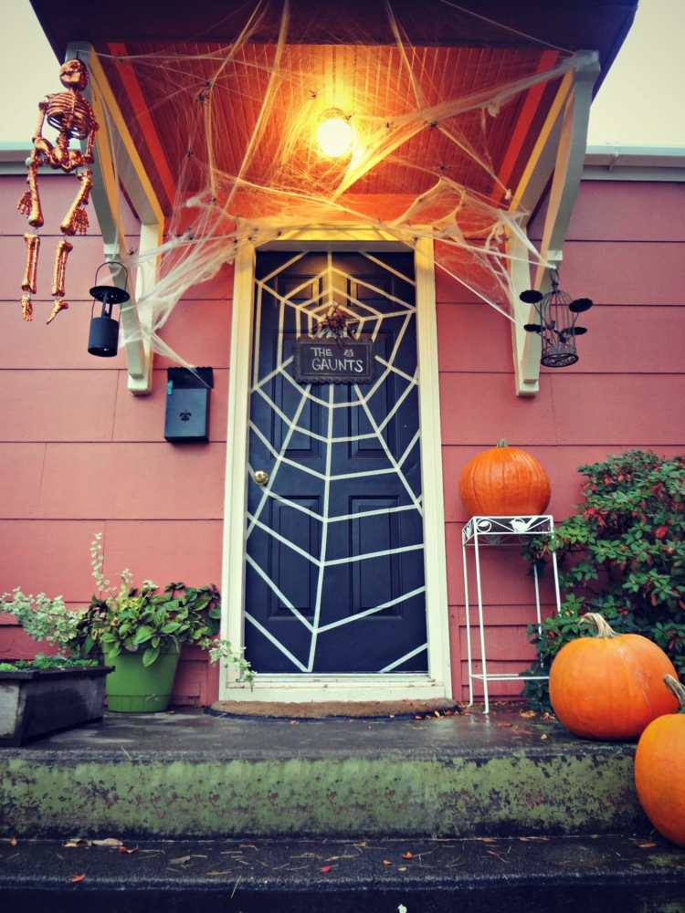 uhyggelig halloween dekorationer dør spindelvæv græskar skelet lampe