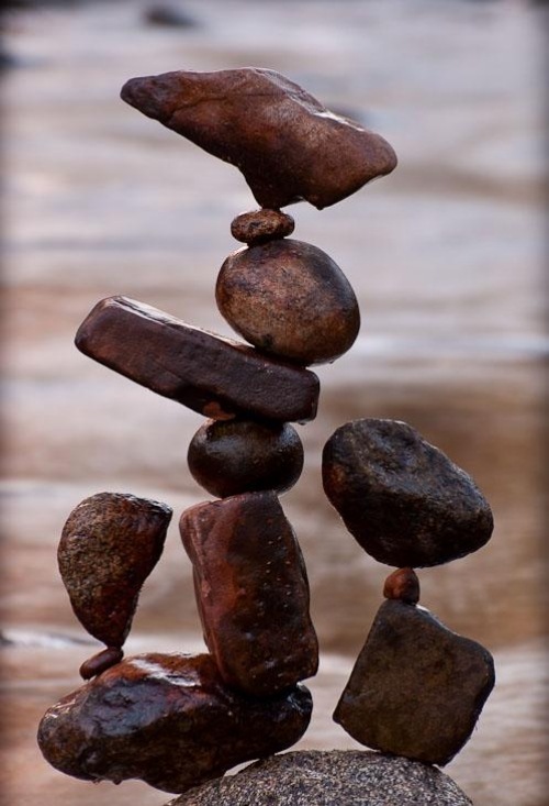 keep balance land art af michael grab