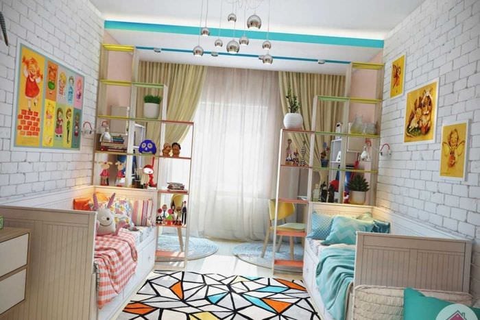 možnosť jasného dizajnu miestnosti pre dievča s rozlohou 12 m2