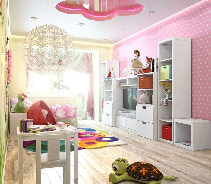 variant neobvyklého interiéru miestnosti pre dievča s rozlohou 12 m2