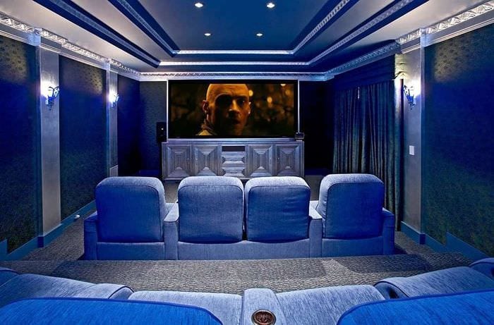 home theater în albastru