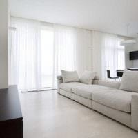 példa egy gyönyörű minimalista nappali belső fényképre