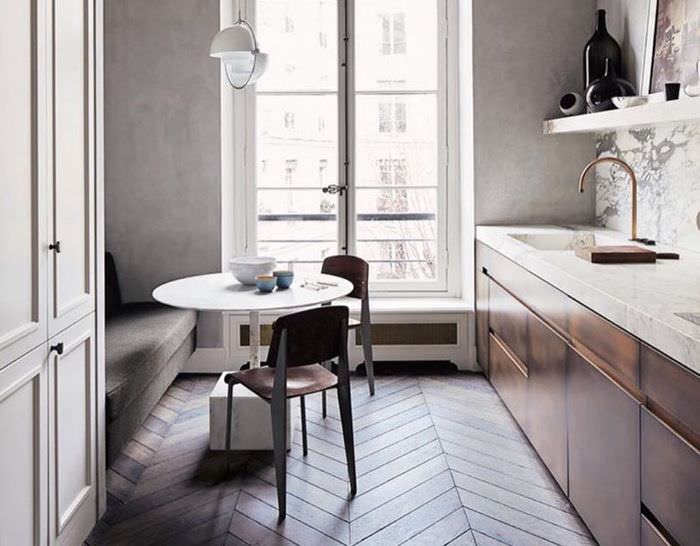 Moderní kuchyňský interiér v moderním stylu