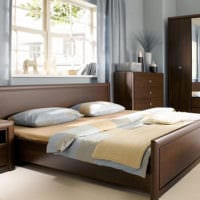 design af et lille soveværelsesmøbelarrangement