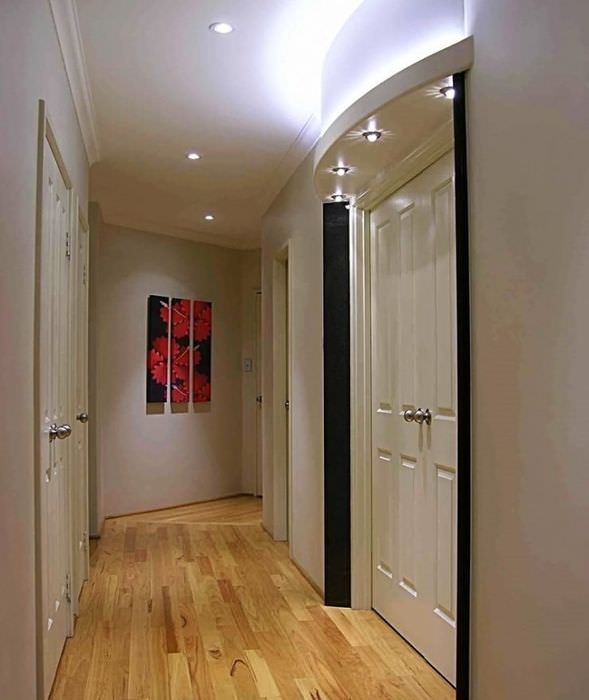 City lägenhet smal korridor belysning design