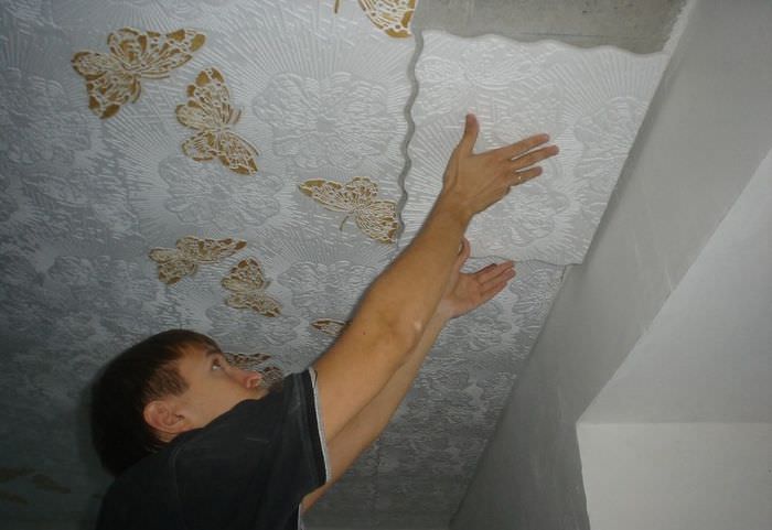Samolepka na zeď do obývacího pokoje s obklady z polystyrenové pěny