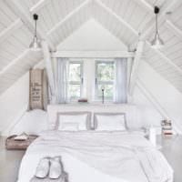 חדר שינה בעליית הגג פנים מסוגנן