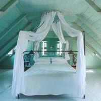 צילום חדר שינה בעליית הגג