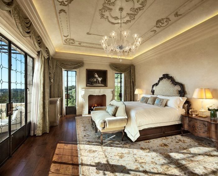 класически интериорен дизайн на спалня
