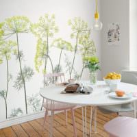 Piirustukset kasveista keittiön sisätiloissa