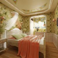Тапет с флорални орнаменти в спалнята на съпрузите
