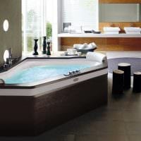 versjon av et moderne bad design med et hjørne badekar foto