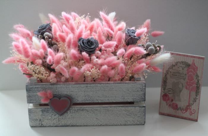 DIY drevený box na umelé kvety