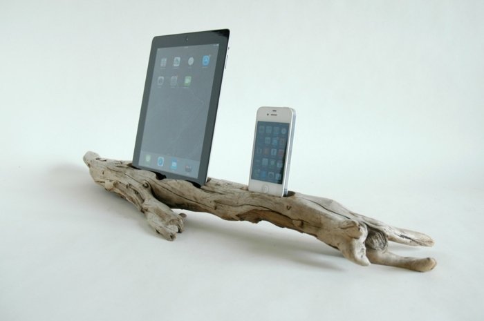 dockingstation lavet af drivved gør det selv idé tablet smartphone