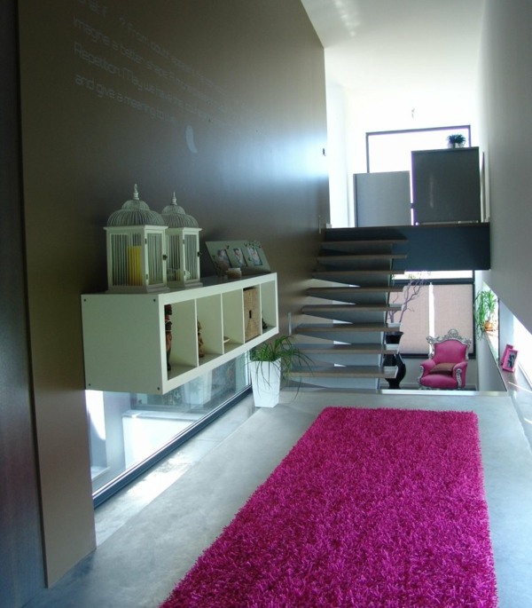 moderne stue- lyserødt tæppe
