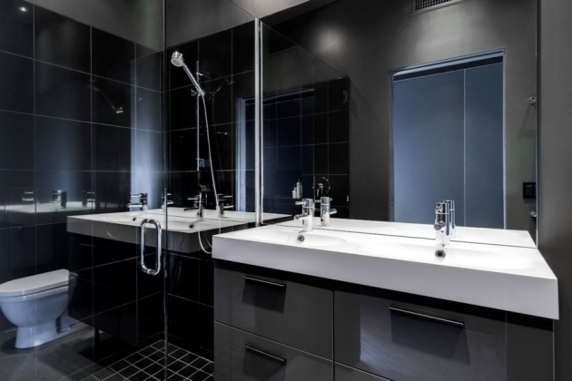 moderne badeværelse sort grå designglas