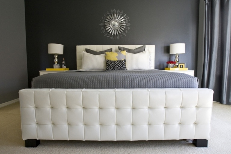 Opstillet-grå-gul-soveværelse-væg farve-sengebord