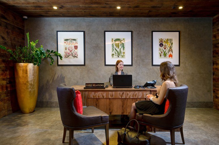 Indretning med naturlige materialer Hotel England lobby