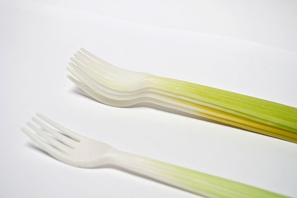 vegetabilsk imitation engangsbestik designs lavet af bioplast