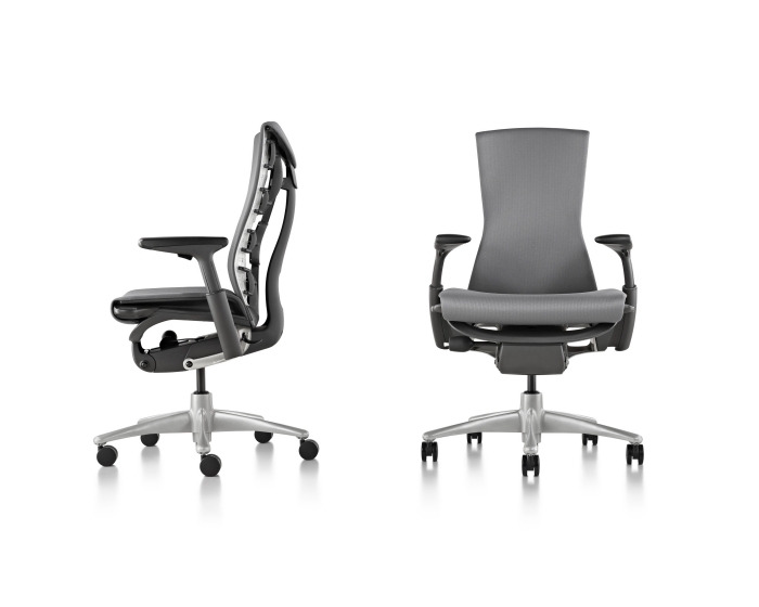 ergonomisk-arbejdsstol-grå-ryglæn-armlæn-Herman-Miller-Embody-Gear-Patrol