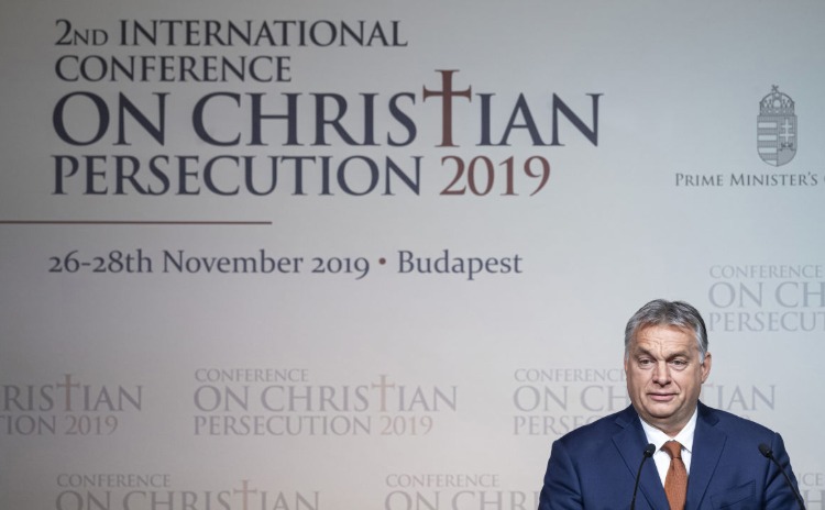 victor orban på et pressemøde i budapest