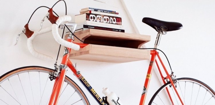cykelholder-væg-byg-selv-ideer-hylde-træ-opbevaringsplads-cykel