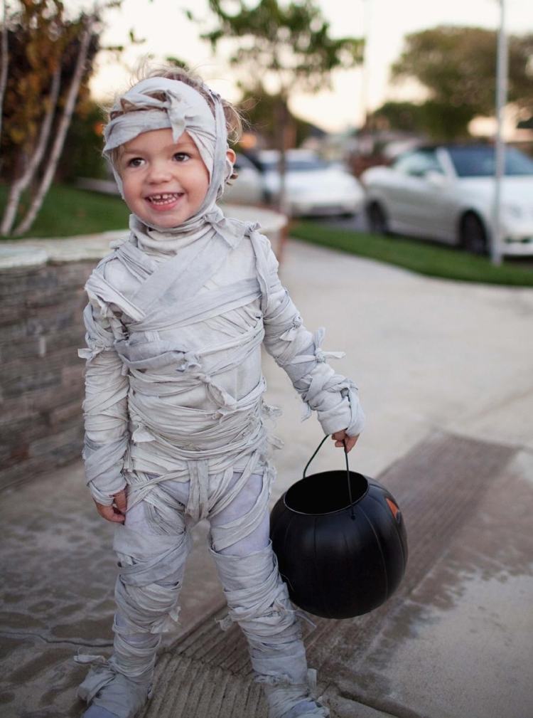 børn-karneval-kostumer-make-mumie-stof-kreativ-tinker