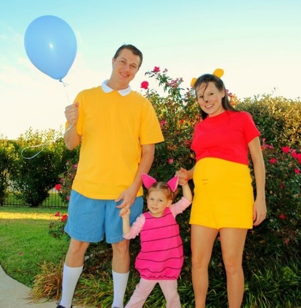 Winnie the Pooh kostumer Familie med børn tinker med Mardi Gras