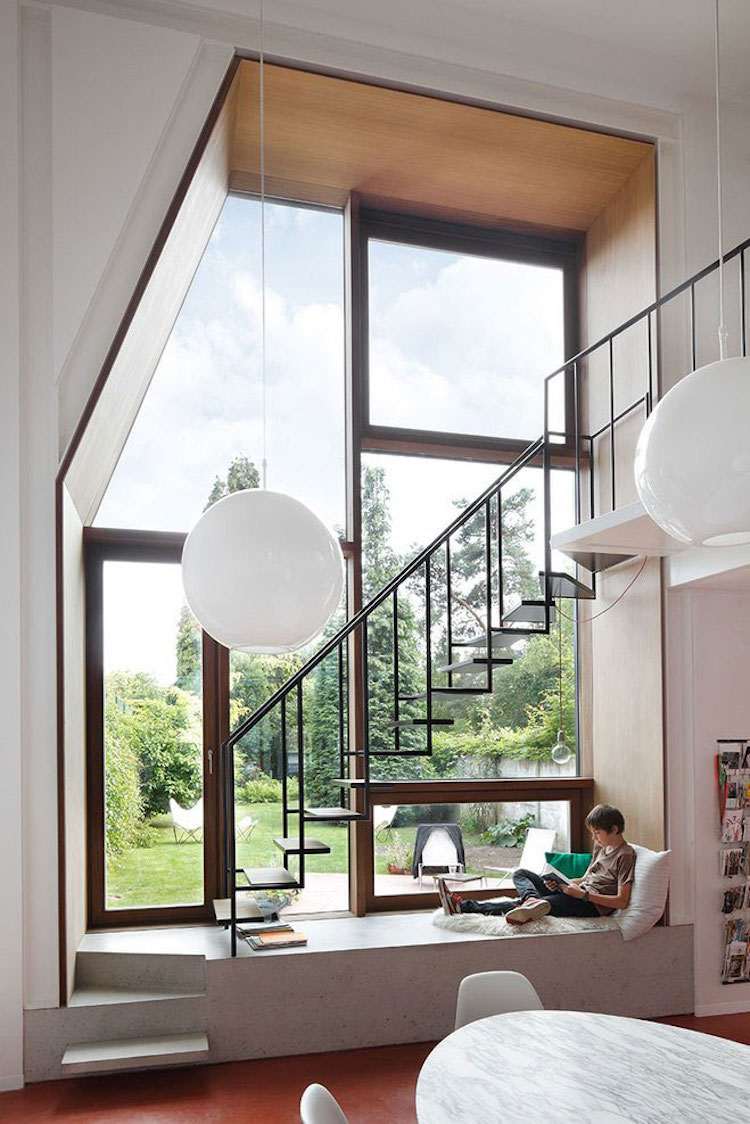 Vindueskarm-sidde-moderne-vindue sæde-karnap-hus-glasfacade